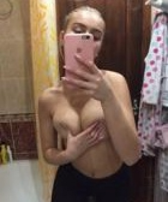 Я креативная и нежная индивидуалка из Москвы, готовая исполнить все твои фантазии. 😘
Я опытная профессионалка, которая заботится о тебе и твоем удовольствии. Позволь мне показать тебе мир истинного наслаждения. Мои услуги абсолютно конфиденциальны и безопасны. Ты можешь расслабиться и насладиться каждой минутой с проводимым мной временем.
Моя красота непревзойденная, и мои фото подтверждают это. Наслаждайся эротическими снимками, которые на самом деле не описывают всей моей привлекательности. Я просто жду возможности удивить тебя своим естественным обаянием и страстью.
Мои клиенты говорят, что я понимающая и отзывчивая. Я обеспечу тебя комфортной и интимной атмосферой, в которой ты сможешь полностью расслабиться и удовлетворить все свои желания.
Не теряй время, дорогой! Свяжись со мной прямо сейчас, и Москва станет для нас местом нашей эротической встречи. Я жду тебя, чтобы подарить тебе незабываемое удовольствие. 💋 Олеся